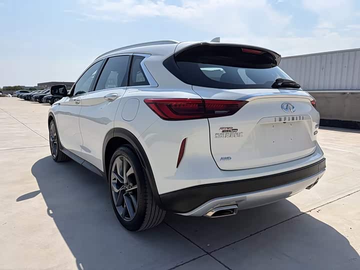 Infiniti QX50, 2022 — фото 8 из 9