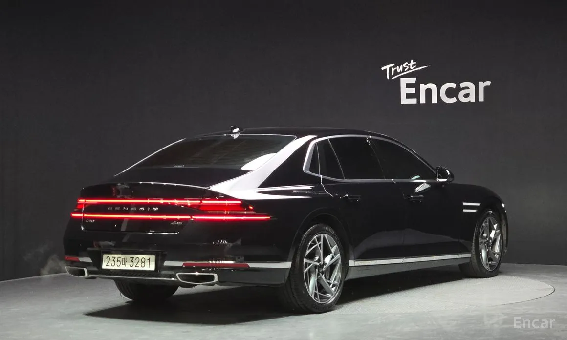 Genesis G90, 2022 — фото 2 из 12