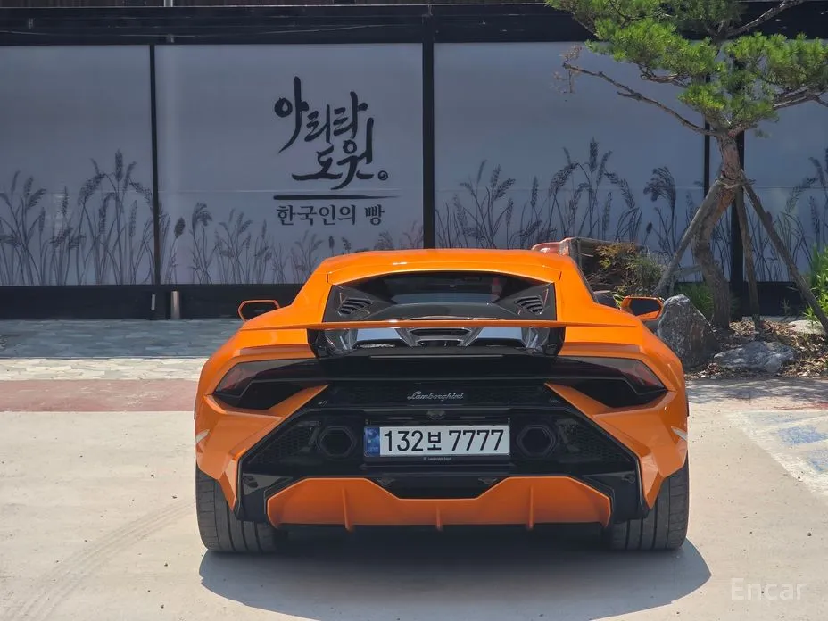 Lamborghini Huracan, 2023 — фото 5 из 12