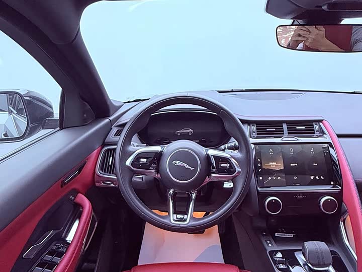 Jaguar E-Pace, 2023 — фото 9 из 9