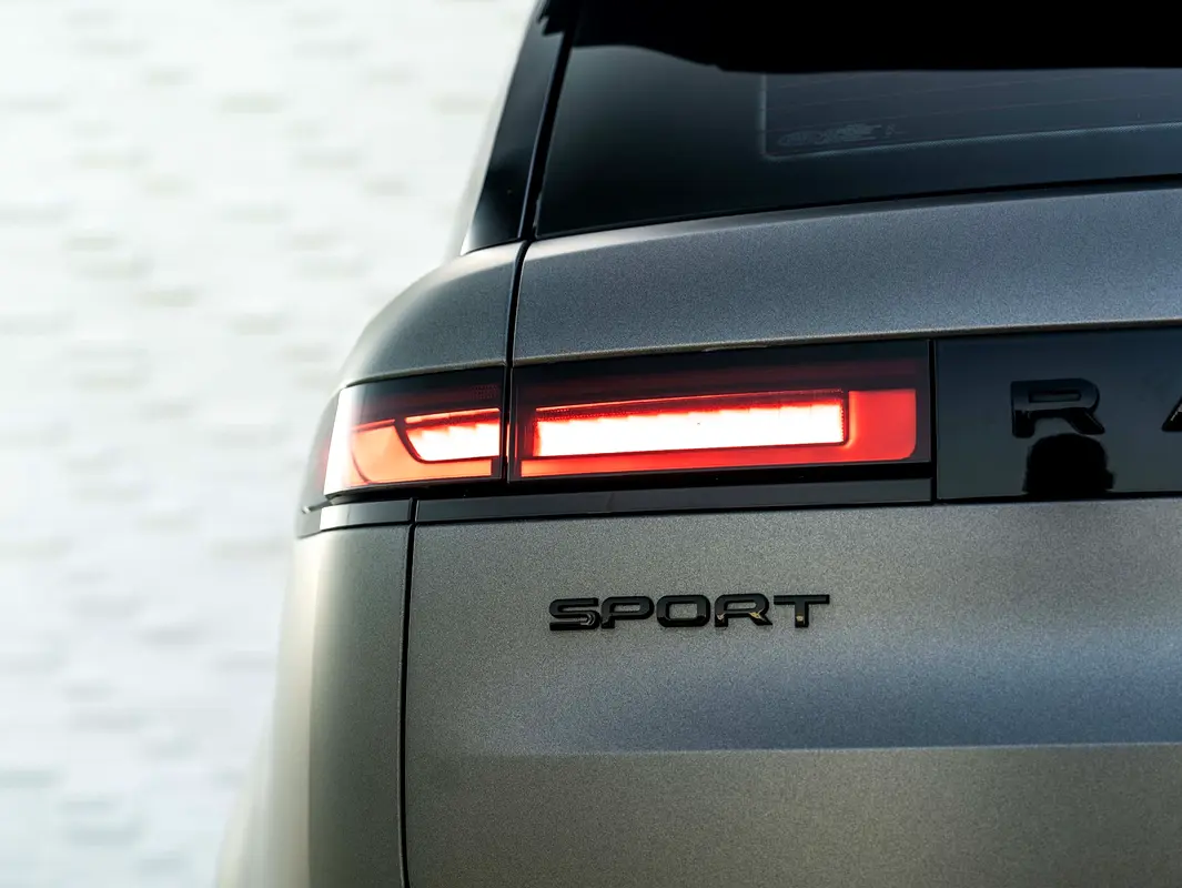 Land Rover Range Rover Sport, 2024 — фото 7 из 10