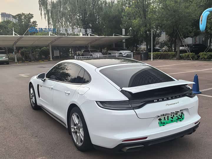 Porsche Panamera Hybrid, 2021 — фото 7 из 9