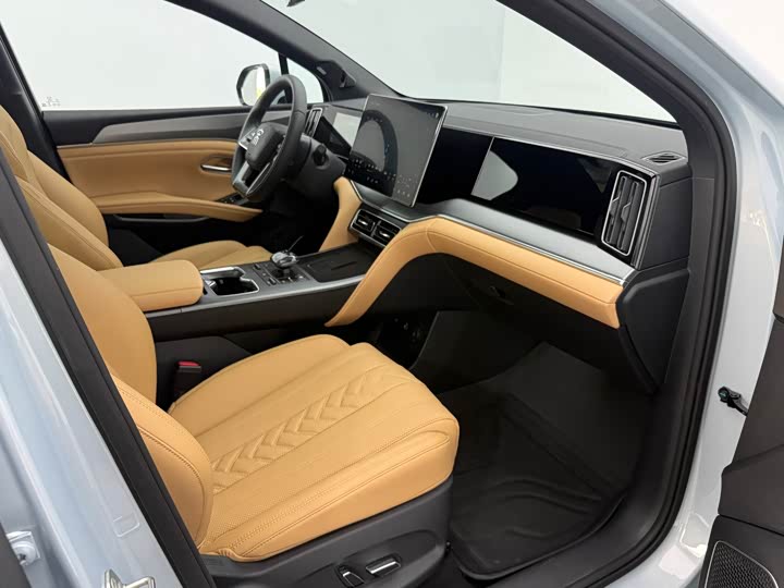 BYD Song L DM-i Hybrid, 2024 — фото 9 из 9