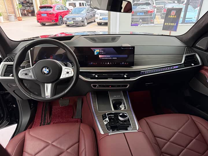 BMW X5, 2025 — фото 6 из 9