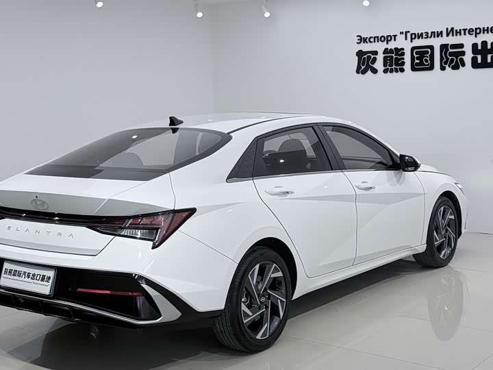 Hyundai Elantra N line, 2024 — фото 4 из 9