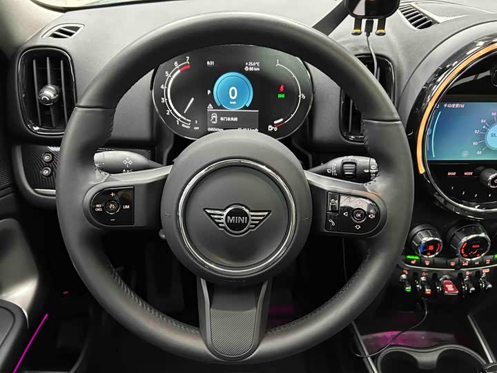 Mini Countryman, 2023 — фото 3 из 9