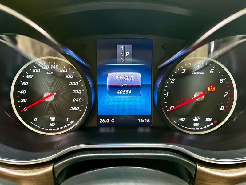 Mercedes-Benz V-Class, 2022 — фото 7 из 12