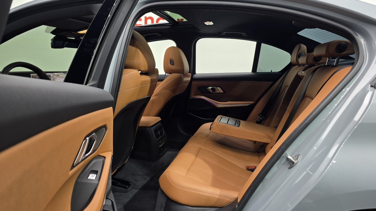 BMW 3 Series, 2025 — фото 11 из 12