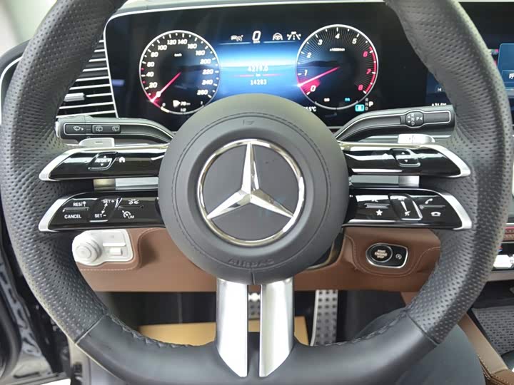 Mercedes-Benz GLS-Class, 2023 — фото 8 из 9