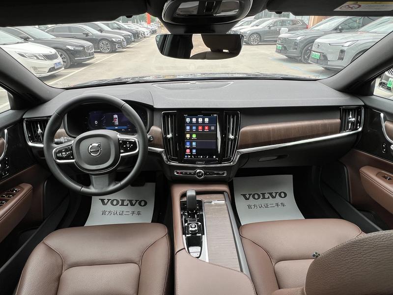 Volvo V90, 2024 — фото 8 из 12