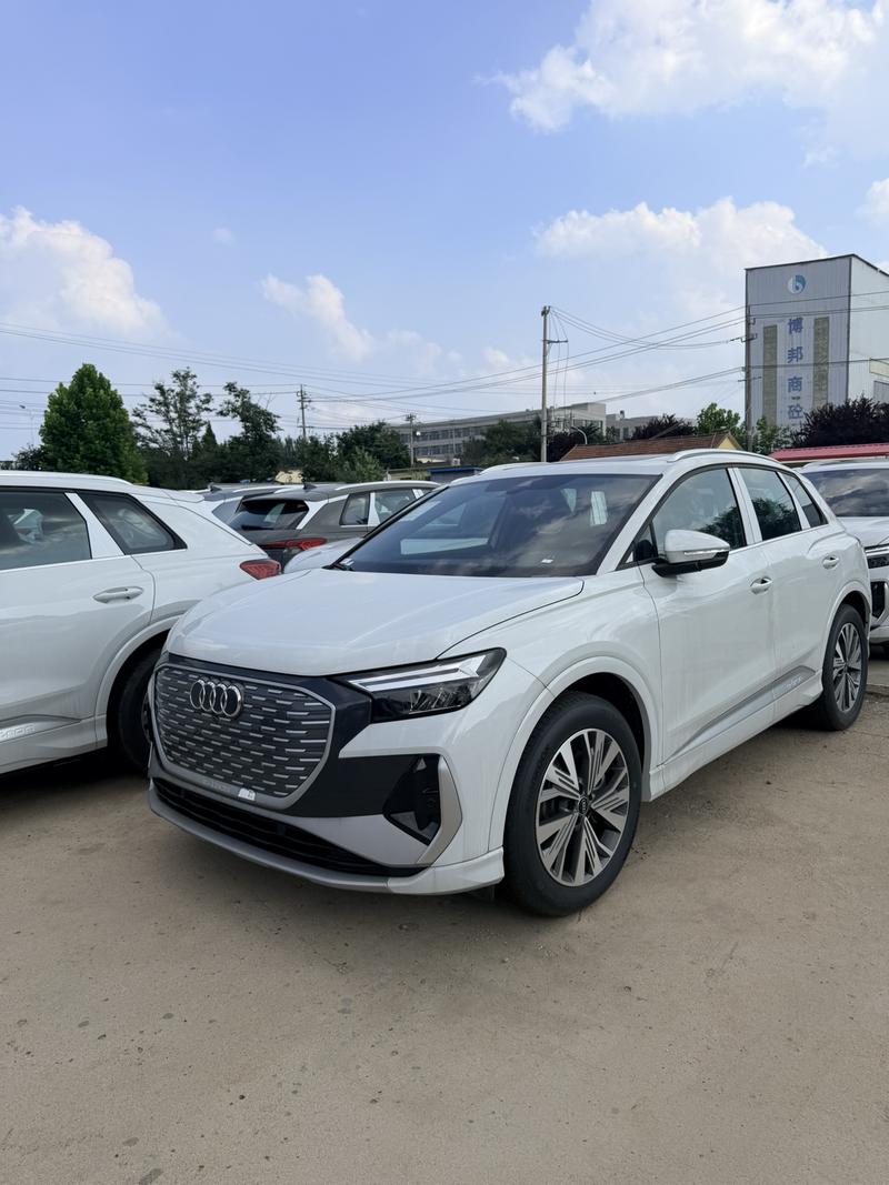 Audi Q4 e-tron, 2026 — купить в Санкт-Петербурге под ключ
