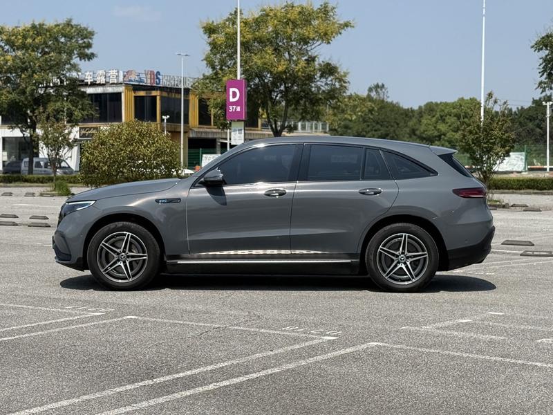 Mercedes-Benz EQC, 2023 — фото 4 из 12
