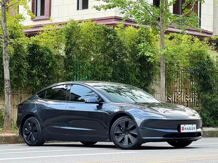 Tesla Model 3, 2024 — фото 3 из 9
