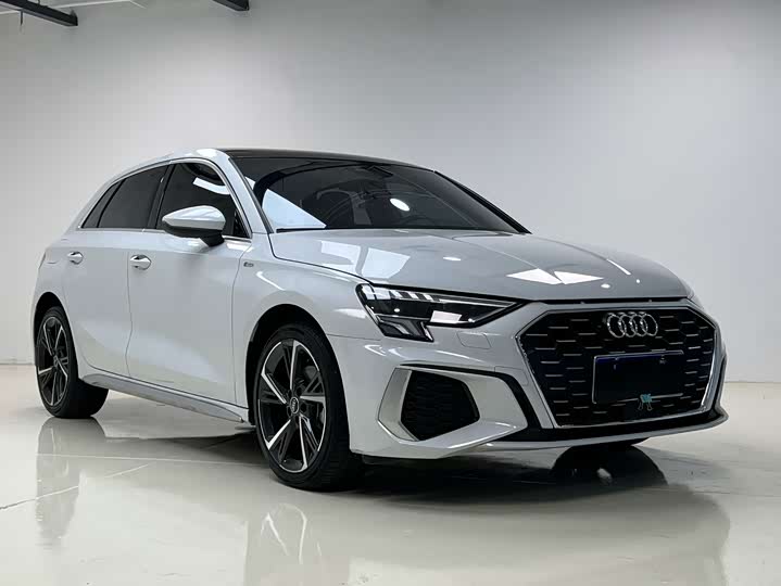 Audi A3, 2023 — фото 2 из 9