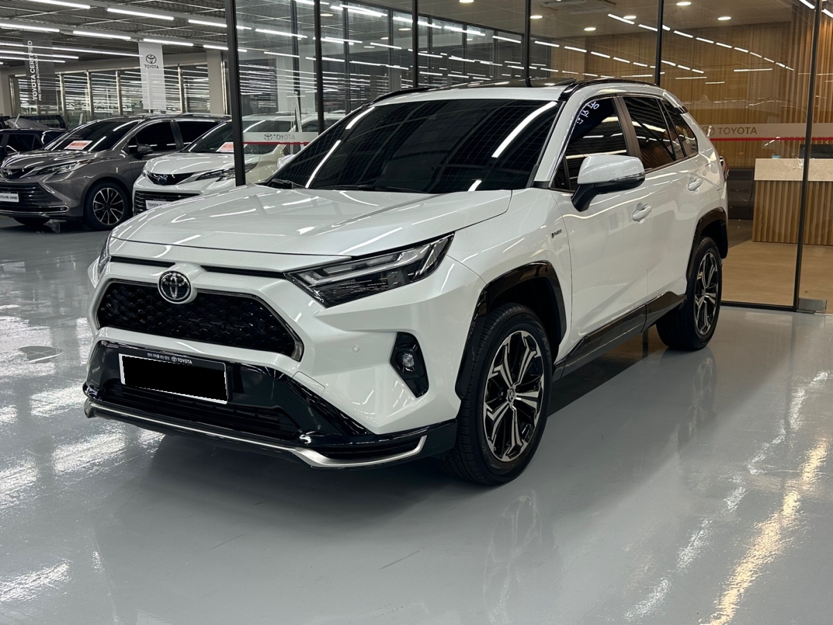 Toyota RAV4, 2025 — купить в Костроме под ключ