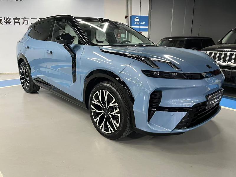 Lynk & Co 08 EM-P Hybrid, 2025 — фото 3 из 12