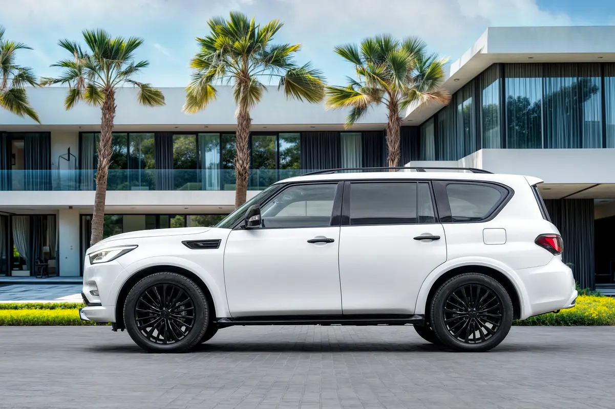 Infiniti QX80, 2023 — фото 2 из 10