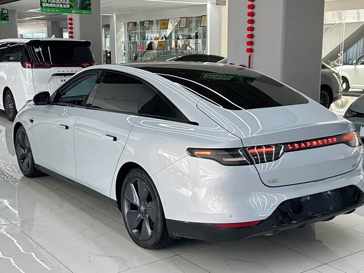 Leapmotor C01, 2022 — фото 9 из 9