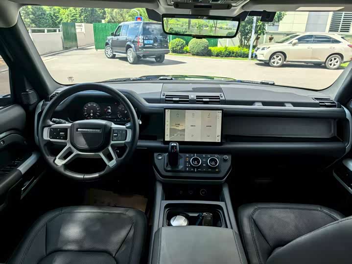 Land Rover Defender, 2023 — фото 11 из 12