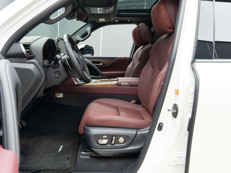 Lexus LX, 2025 — фото 7 из 11