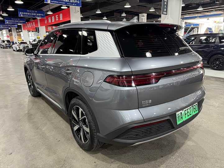 BYD Song Pro Hybrid, 2024 — фото 6 из 9