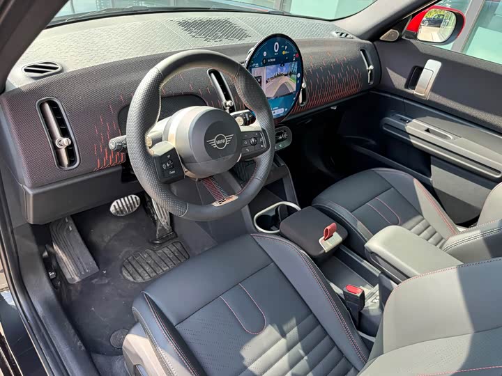 Mini Countryman JCW, 2025 — фото 3 из 9