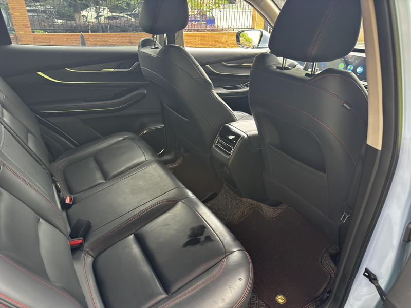 Exeed LX C-DM Hybrid, 2022 — фото 6 из 7