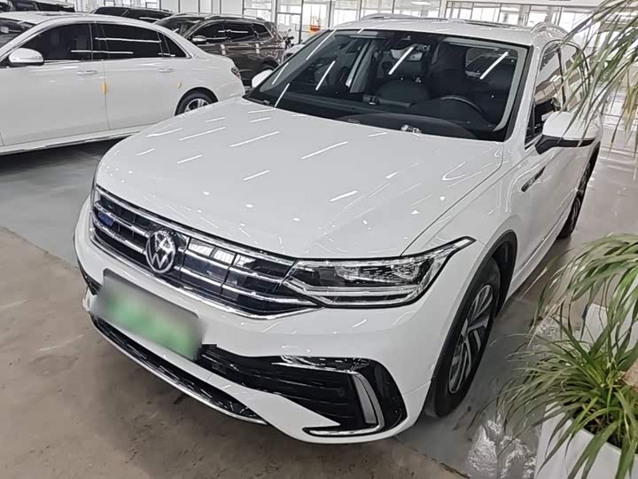 Volkswagen Tiguan L Hybrid, 2024 — купить в Чебоксарах под ключ
