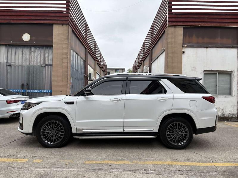 Changan CS95, 2022 — фото 4 из 12