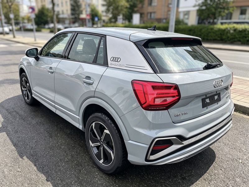 Audi Q2L e-tron, 2022 — фото 4 из 11