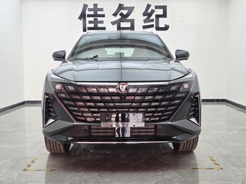 Changan UNI-Z Hybrid, 2026 — фото 2 из 12