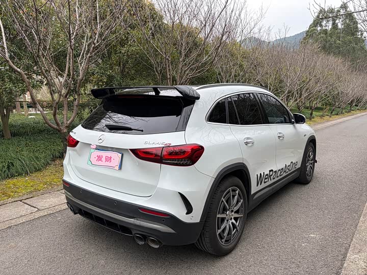 Mercedes-Benz GLA-Class AMG, 2023 — фото 3 из 9