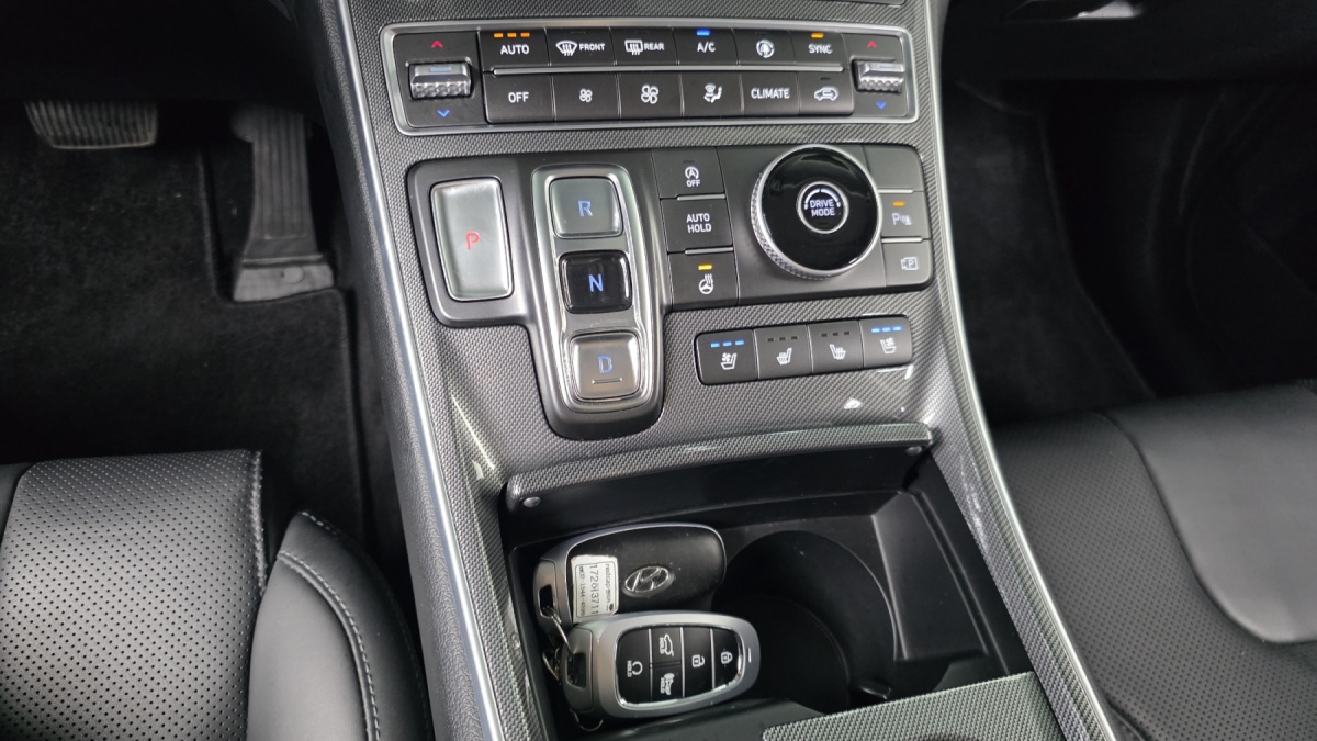 Hyundai Santa Fe, 2022 — фото 9 из 12