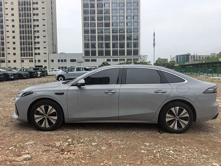Geely Galaxy A7, 2025 — фото 2 из 9