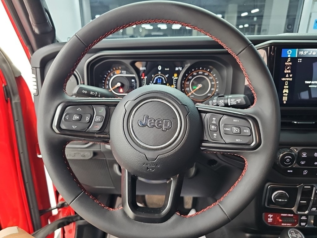 Jeep Wrangler, 2024 — фото 8 из 12