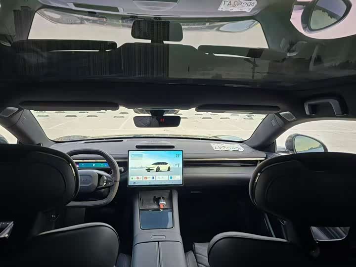 Lynk & Co 30 EM-P Hybrid, 2025 — фото 8 из 9