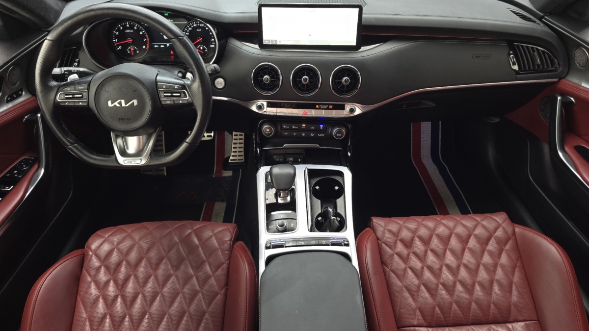 Kia Stinger, 2022 — фото 6 из 12