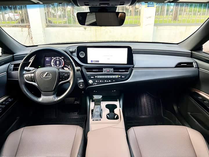 Lexus ES, 2023 — фото 6 из 9