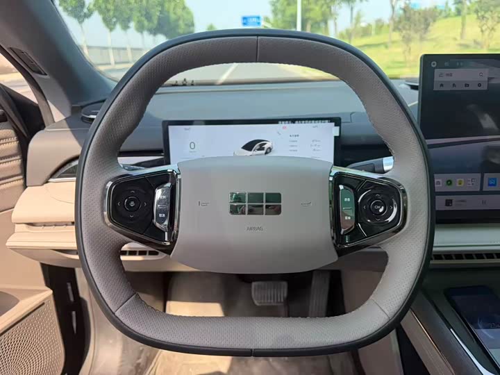 Geely Galaxy Starshine 8 EM-i, 2025 — фото 7 из 9