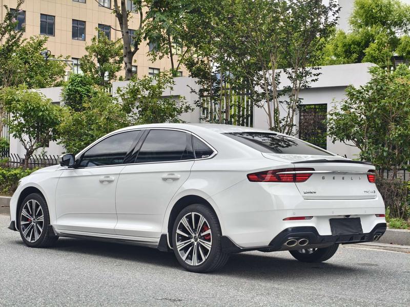 Geely Preface, 2025 — фото 4 из 11