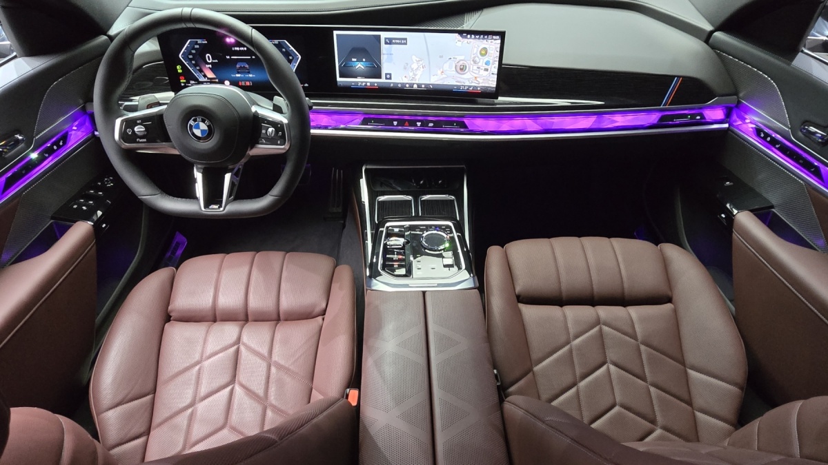 BMW 7 Series, 2025 — фото 6 из 12