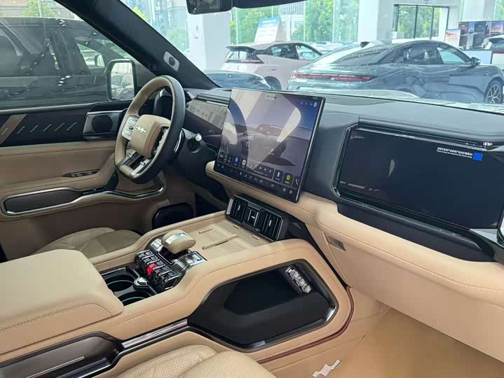 BYD FangChengBao Leopard 8, 2024 — фото 7 из 9