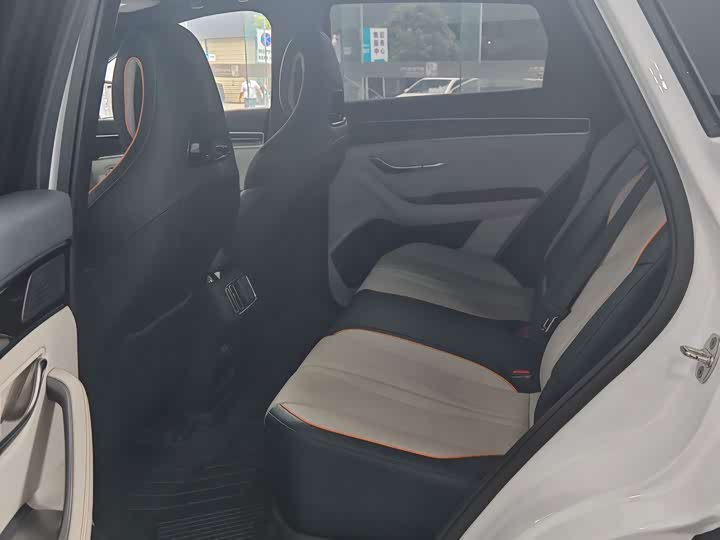 BYD Song Plus Hybrid/EV, 2023 — фото 7 из 9