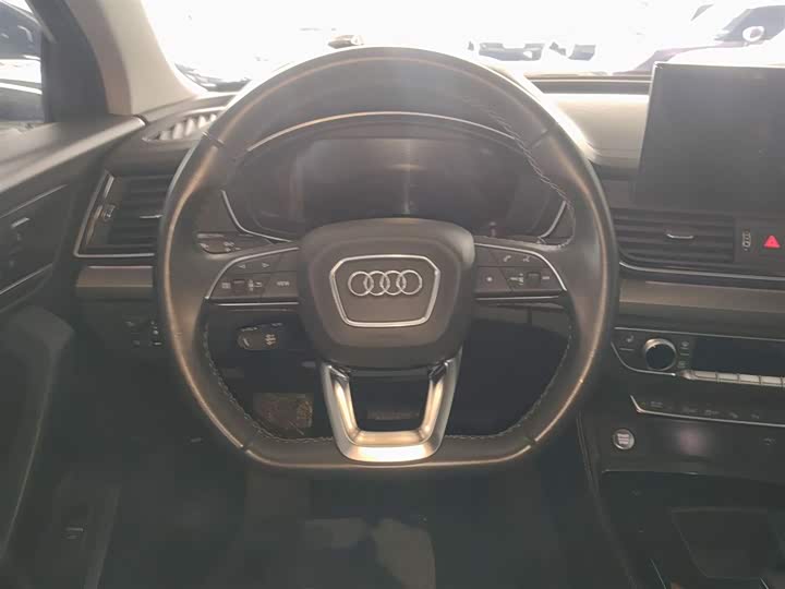 Audi Q5L, 2022 — фото 3 из 9