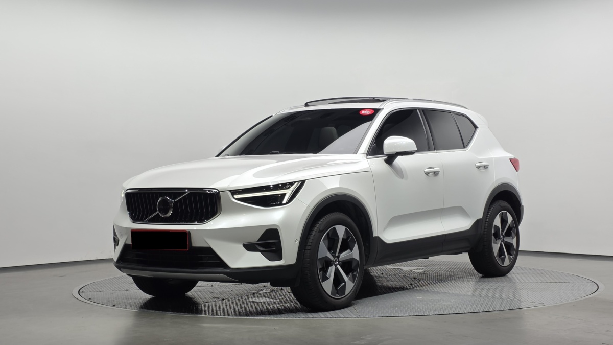 Volvo XC40, 2024 — купить в Санкт-Петербурге под ключ