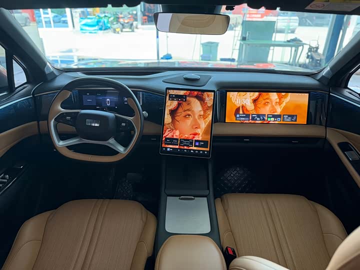 Geely Galaxy L7, 2023 — фото 9 из 9
