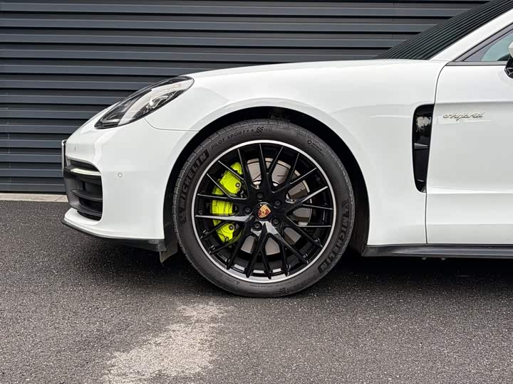 Porsche Panamera Hybrid, 2023 — фото 4 из 9