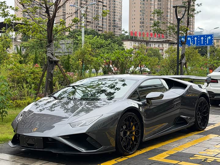 Lamborghini Huracán, 2022 — купить в Туле под ключ
