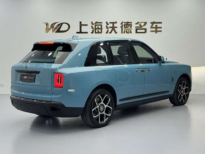 Rolls-Royce Cullinan, 2022 — фото 6 из 9