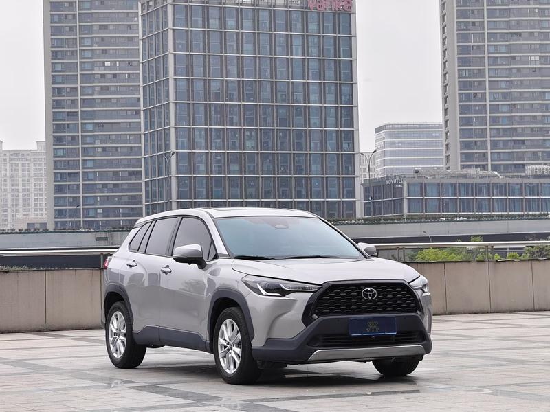 Toyota Corolla Cross, 2023 — фото 3 из 10